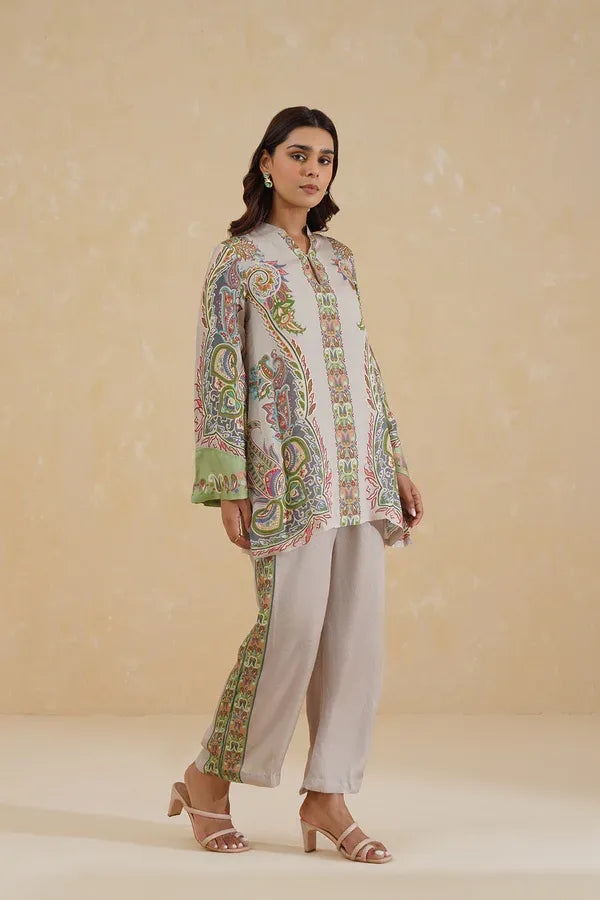 Elegant Paisley Print Tunic and Trouser Set with Scarf